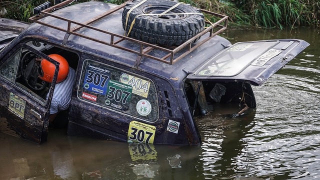板进行了深 板进行了深